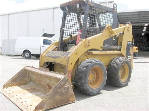 Caterpillar 228 Skid Steer Loader 